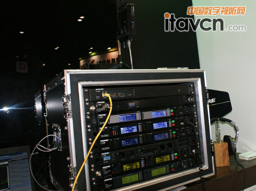 栖 Axient™ o(w)ϵy(tng)