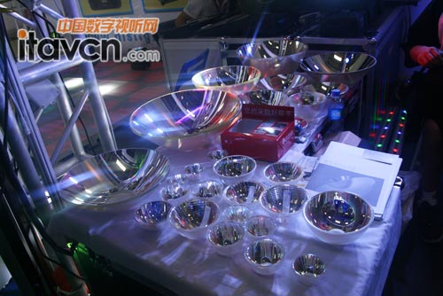 (yng)䷴R